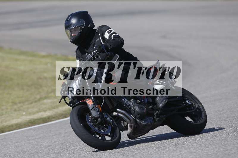 /01 02.04.2026 MAZ ADR/Gruppe gelb Gruppe gruen/unklar